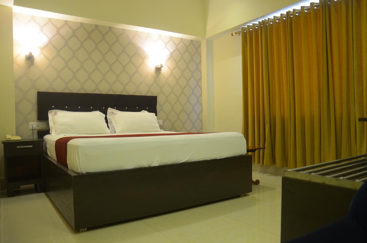Hotel Pritika Durgapur  Ngoại thất bức ảnh